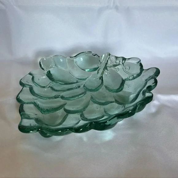 Vintage Green Glass Grape Cluster Shape Candy Footed Trinket Dish - Picture 2 of 4